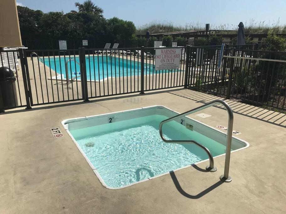 Ferienwohnung Oceanfront * Pool * Elevator * Boardwalk Carolina Beach Exterior foto